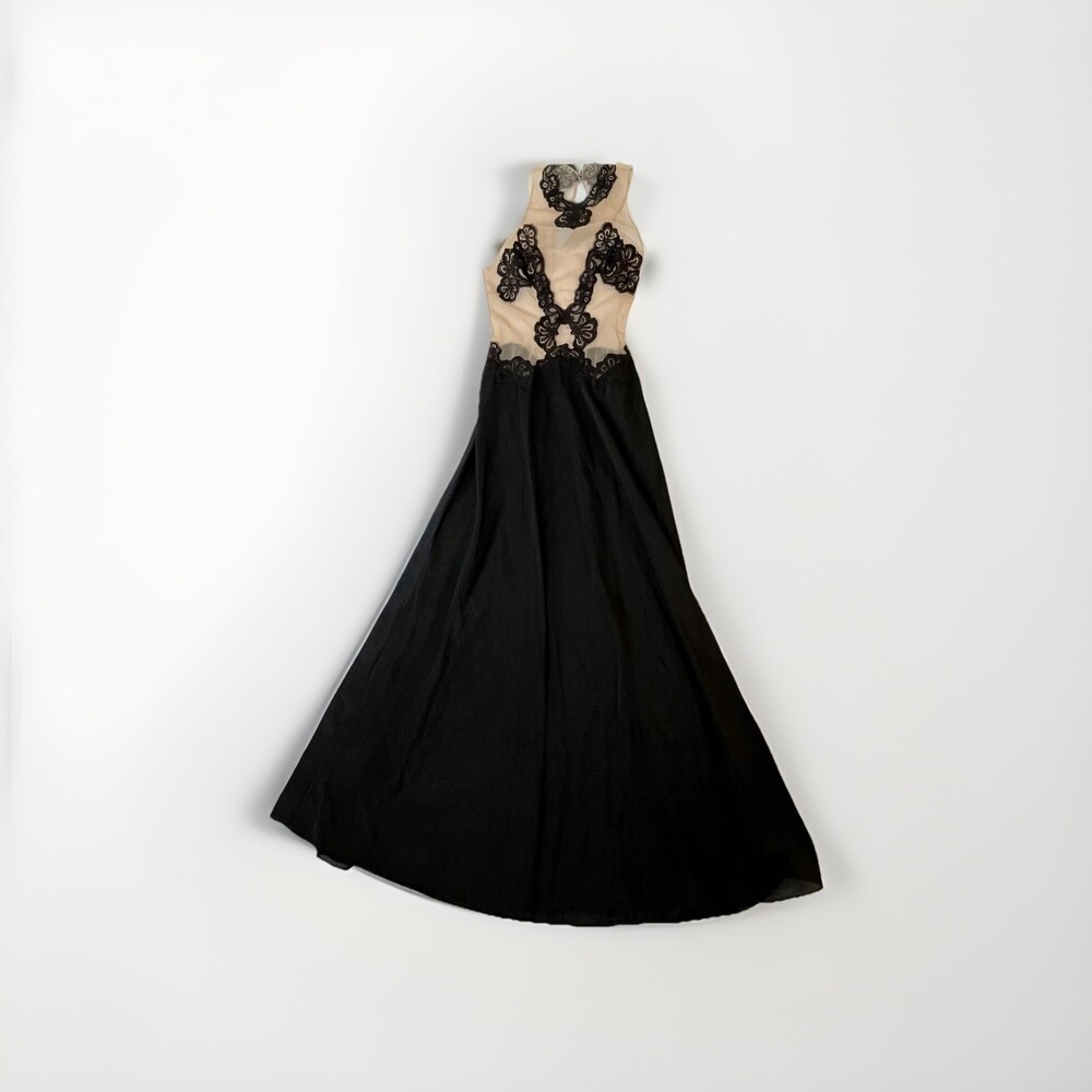 Vintage Lingerie Gown 60s 70s XS/S Hand Rolled Seams Black Lace Nude